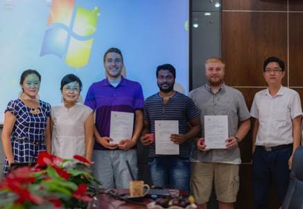 /Volumes/许昊2T/Work/2018/学校/1807208bo8足球比分
国际交流活动/IMG_3385.jpg