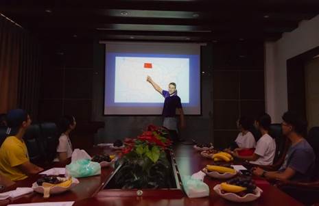 /Volumes/许昊2T/Work/2018/学校/1807208bo8足球比分
国际交流活动/IMG_3515.jpg